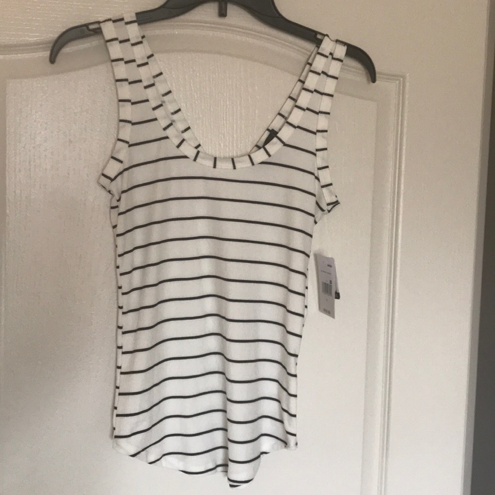 Reversible striped tank